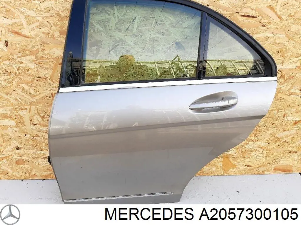 Двері задні Mercedes A2057300105 ціна, від 254.66 USD