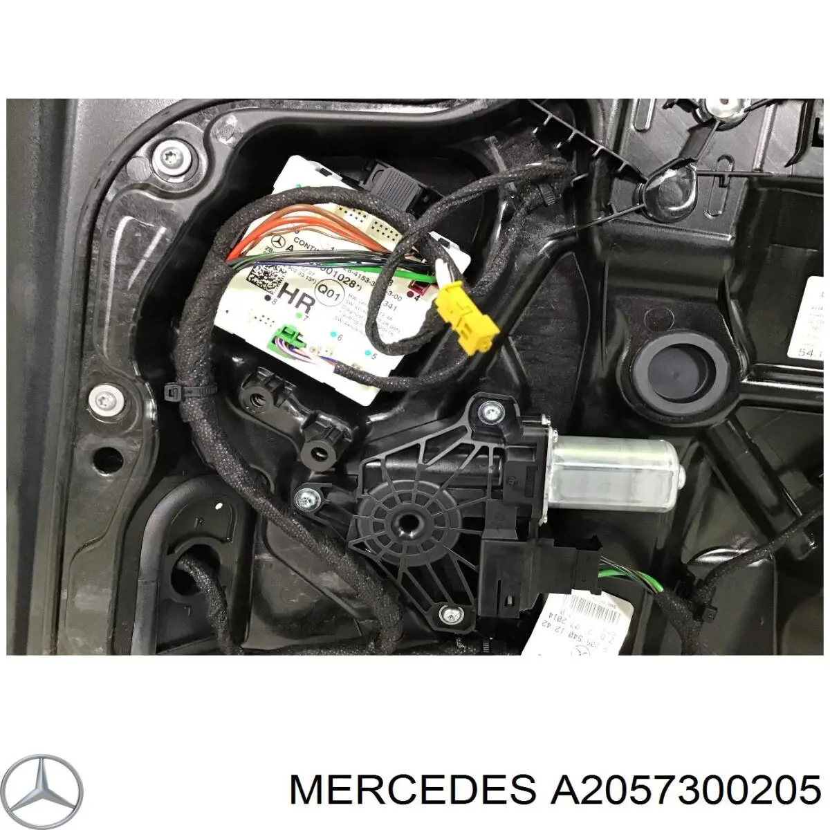 Двері задні, праві Mercedes A2057300205 ціна, від 253.37 USD