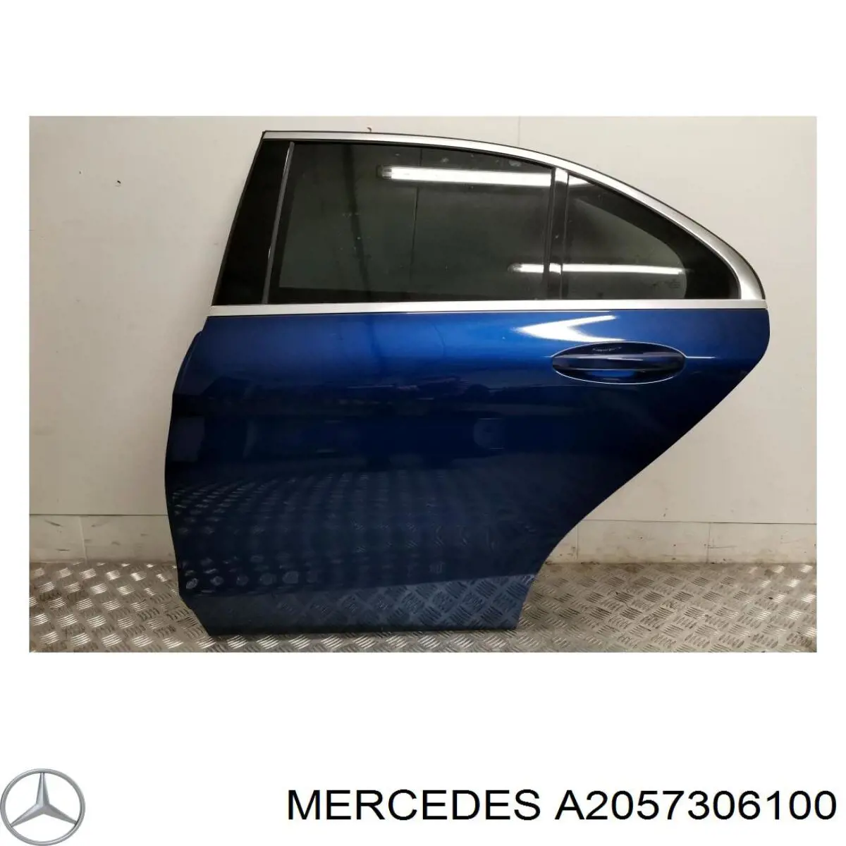 A2057306100 Mercedes Кватирка дверей трикутник, задньої, лівої