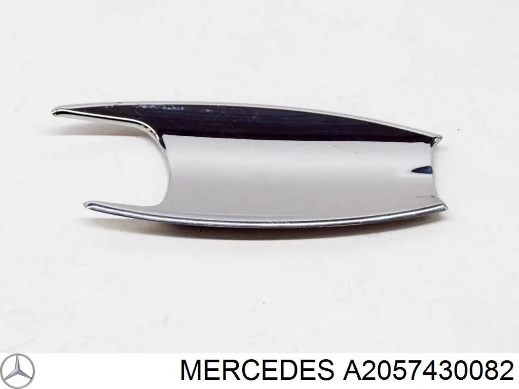 Накладка двері багажника Bapmic BF0113680001 ціна, від 44.99 USD