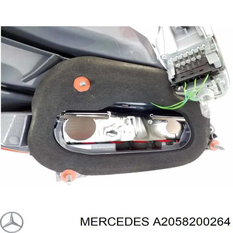 Купити A2058200264 Mercedes Задня права фара
