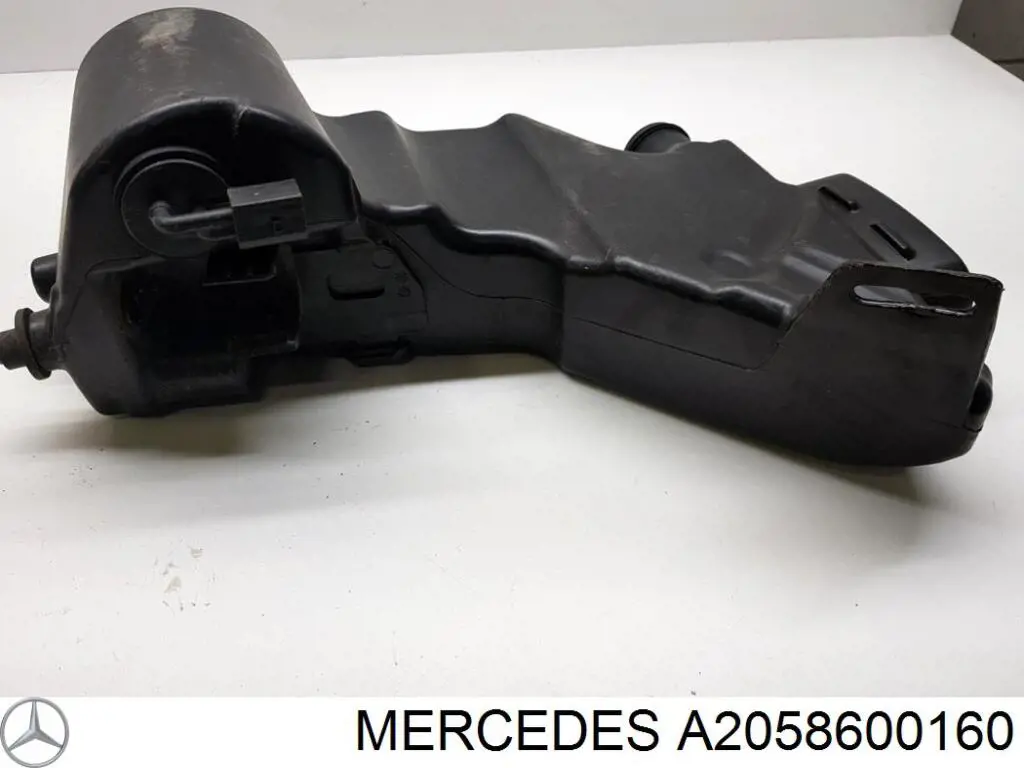 Горловина бачка омивача Mercedes A2058600160