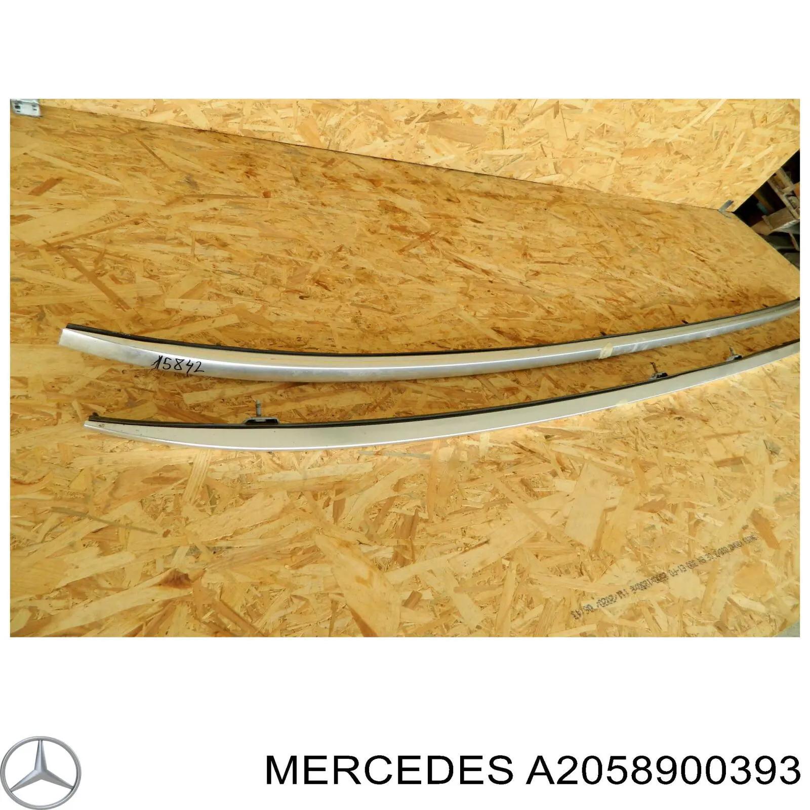 Рейлінг даху лівий Mercedes A2058900393 ціна, від 118.55 USD