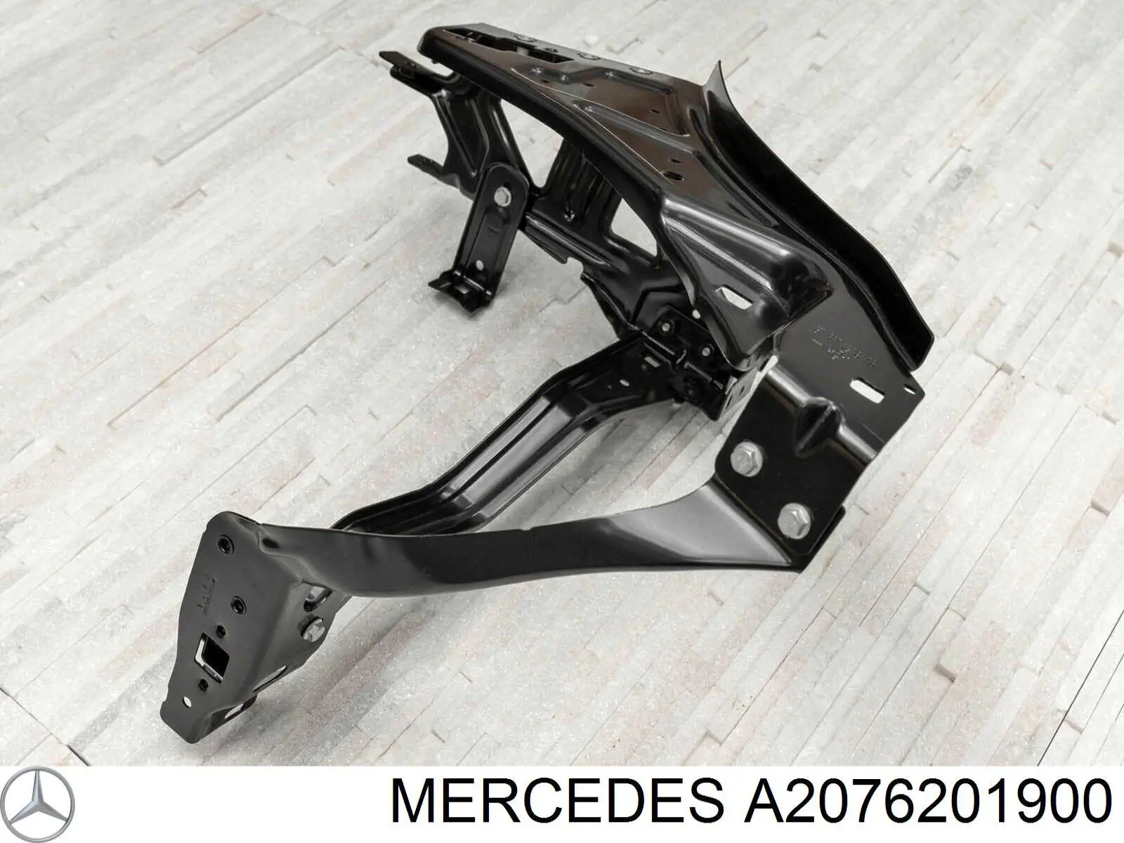 Купити A2076201900 Mercedes Супорт радіатора лівий/монтажна панель кріплення фар