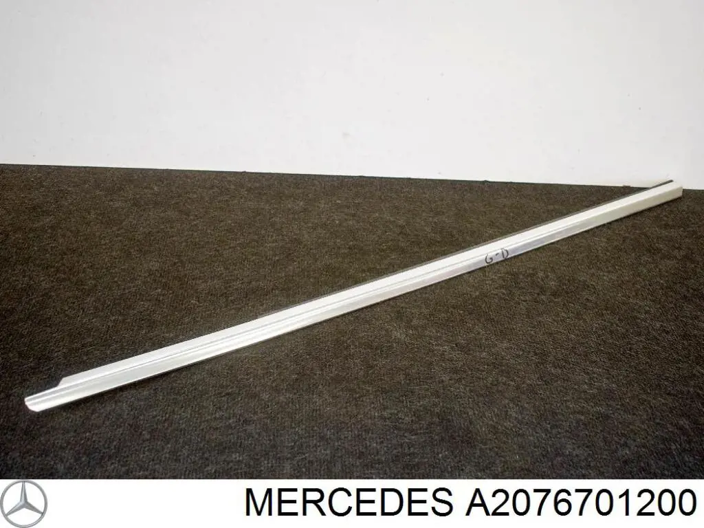  Mercedes A207670120064 ціна, від 177.55 USD