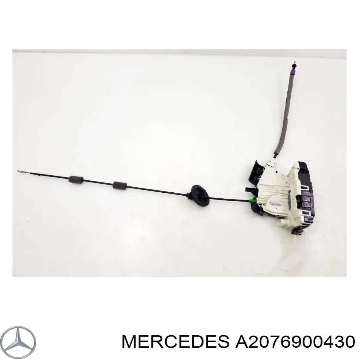Лючок бензобака A2076900430 Mercedes