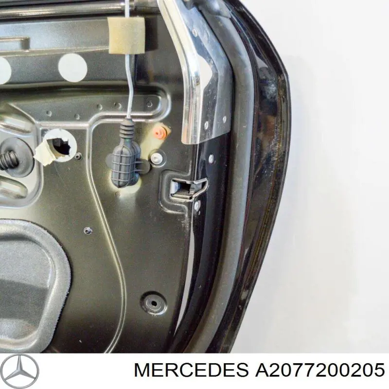 Купити A2077200205 Mercedes Двері праві передні