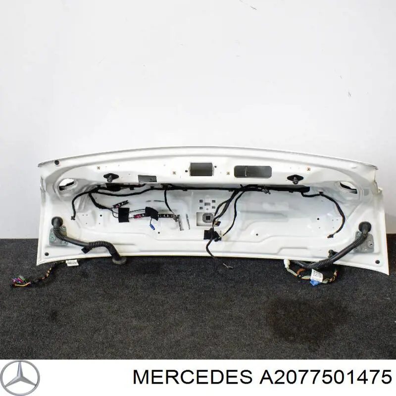Кришка багажника Mercedes A2077501475 ціна, від 614.45 USD