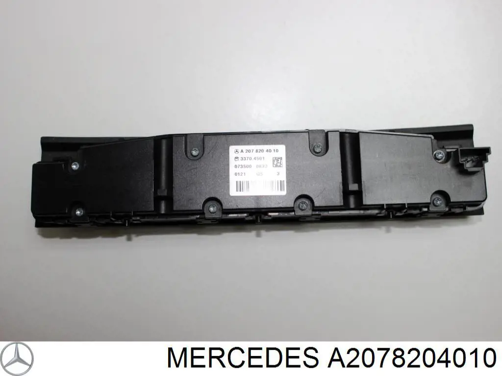 Блок кнопок центральної консолі Mercedes A2078204010 ціна, від 62.22 USD