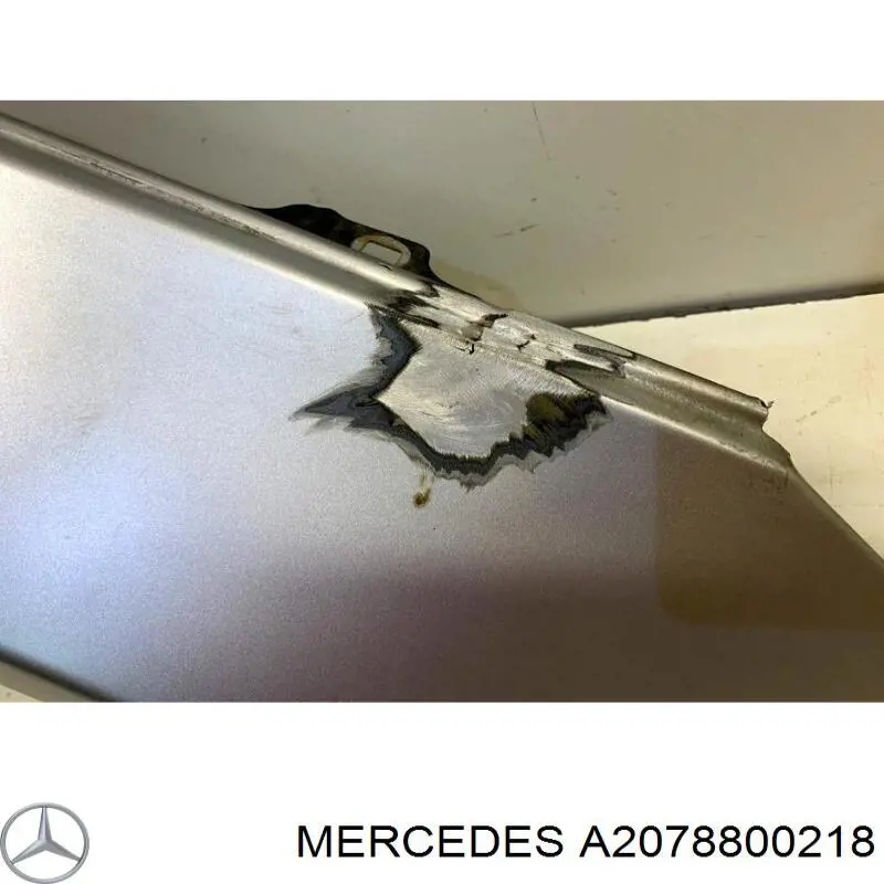 Крило переднє праве Mercedes A2078800218 ціна, від 208.28 USD