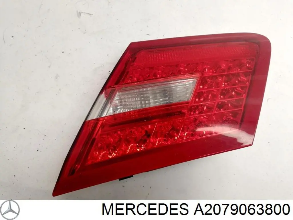 A2079063800 Mercedes Ліхтар задній правий, внутрішній