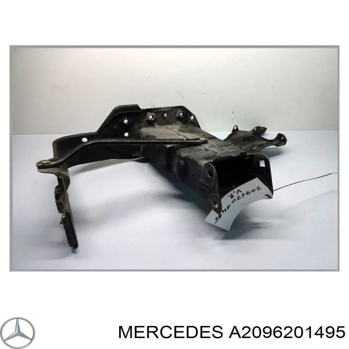 Кронштейн підсилювача переднього бампера Mercedes A2096201495 ціна, від 73.26 USD