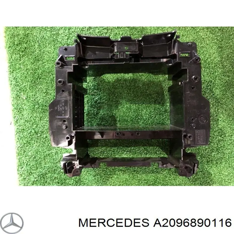  Mercedes A2096890116 ціна, від 22.50 USD