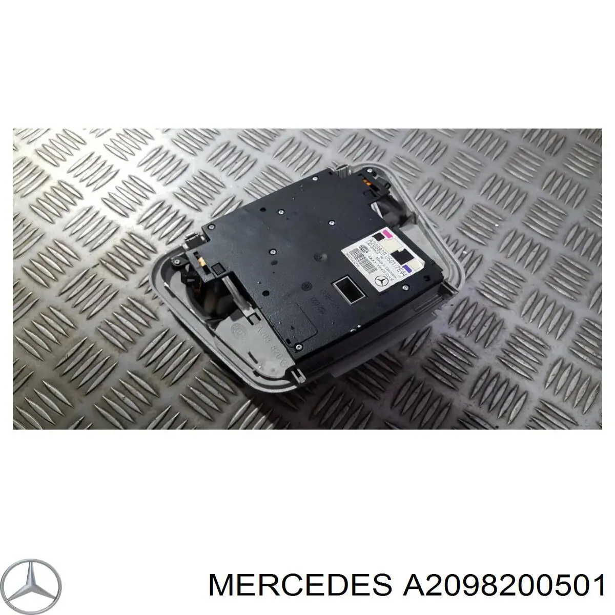 Купити A2098200501 Mercedes 