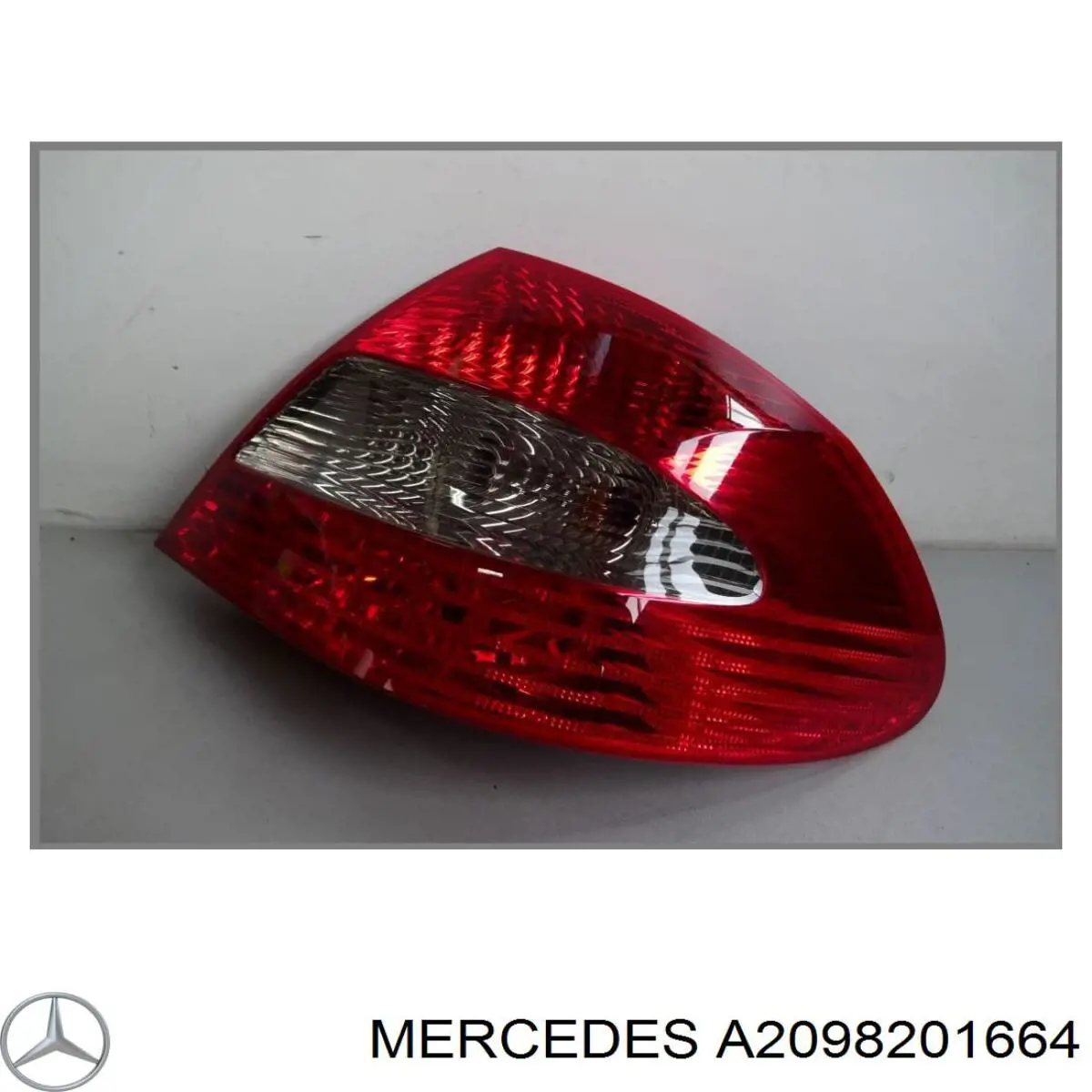 Ліхтар задній правий на Mercedes CLK  C209