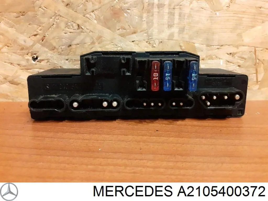 Блок реле Mercedes A2105400372 ціна, від 10.60 USD