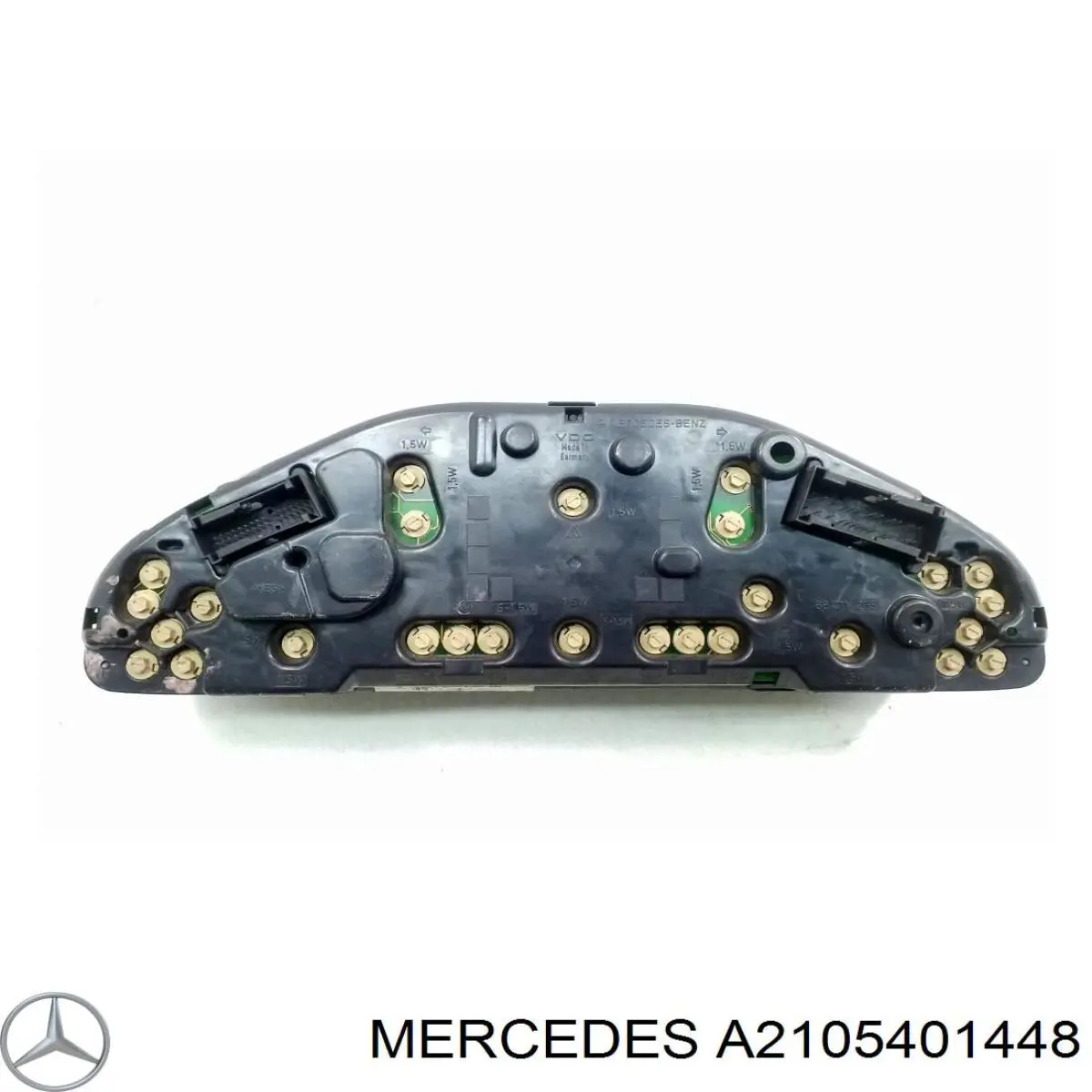 щиток приладу Mercedes A2105401448 ціна, від 21.09 USD