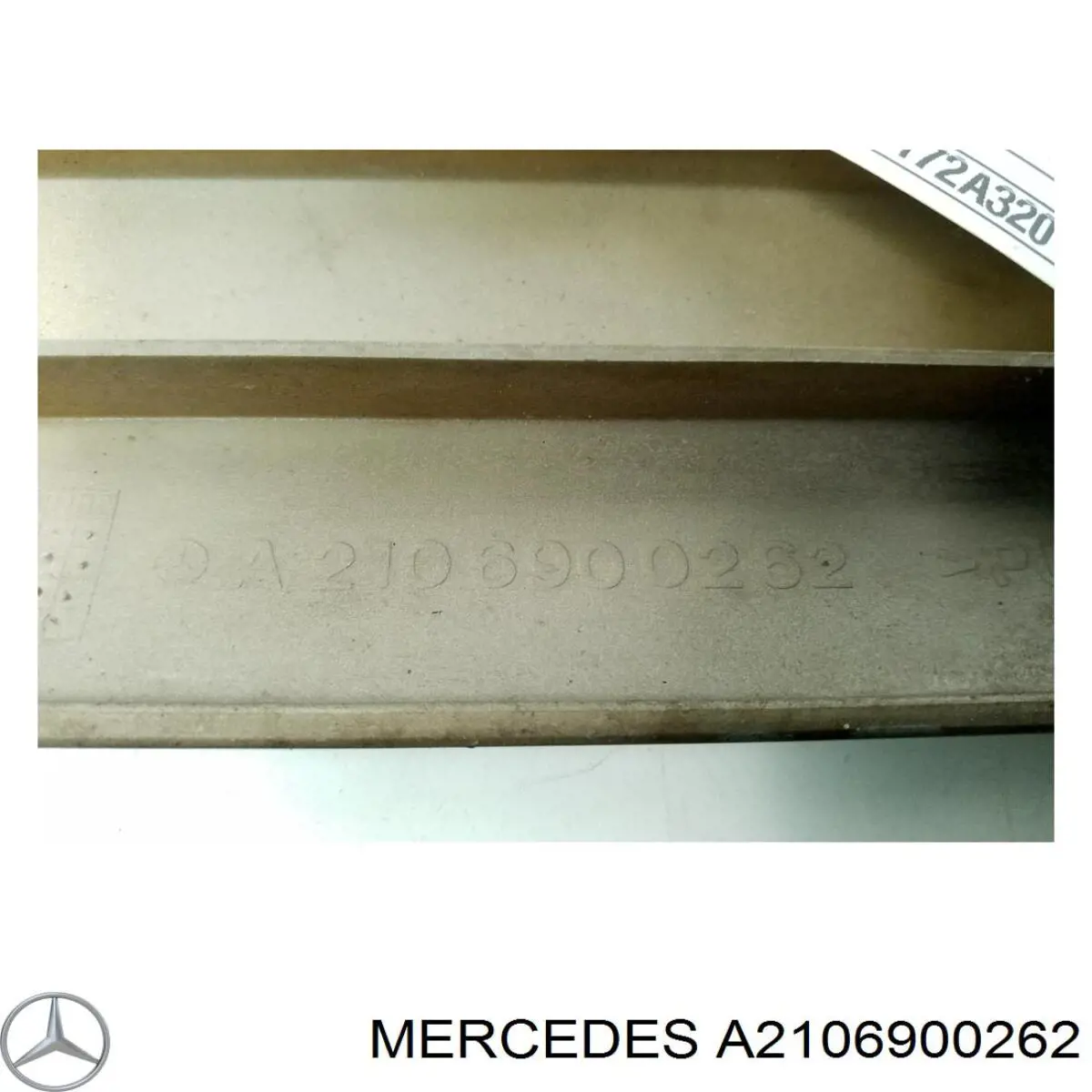 Молдинг передньої правої двері Mercedes A2106900262 ціна, від 5.63 USD