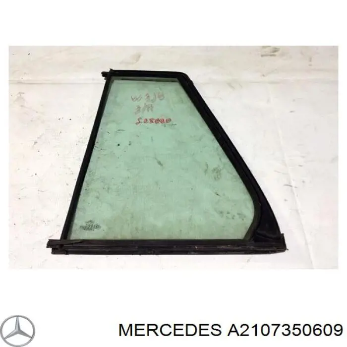 2107350609 Mercedes скло-кватирка двері, задній, правій