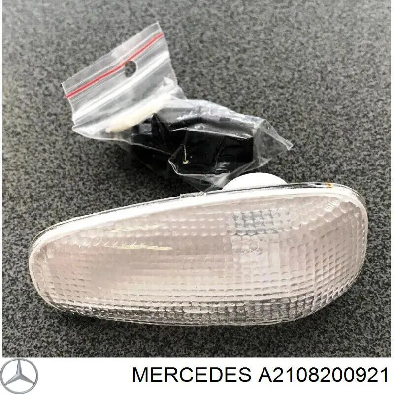 A2108200921 Mercedes повторювач повороту на крилі