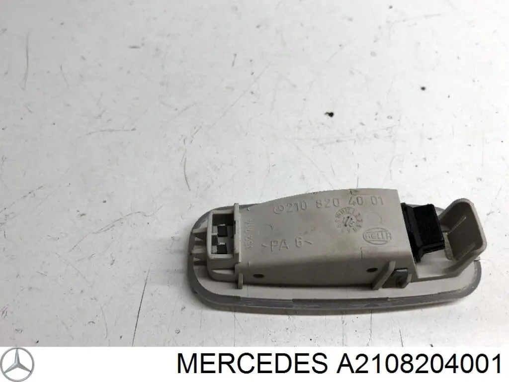 Плафон підсвітки багажного відсіку Mercedes A2108204001 ціна, від 2.53 USD