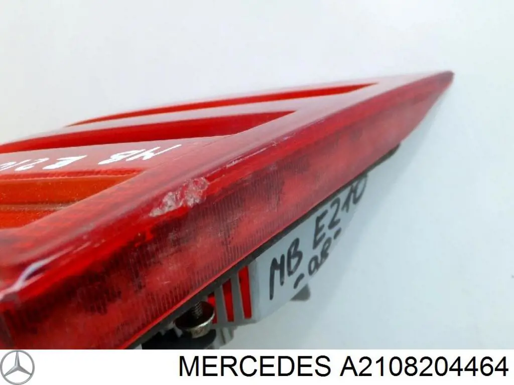 Ліхтар задній правий, зовнішній Mercedes A2108204464 ціна, від 12.67 USD