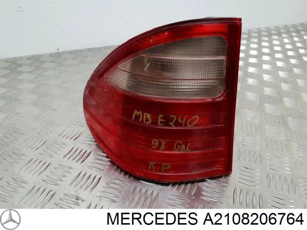 Ліхтар задній лівий, зовнішній A2108206764 Mercedes