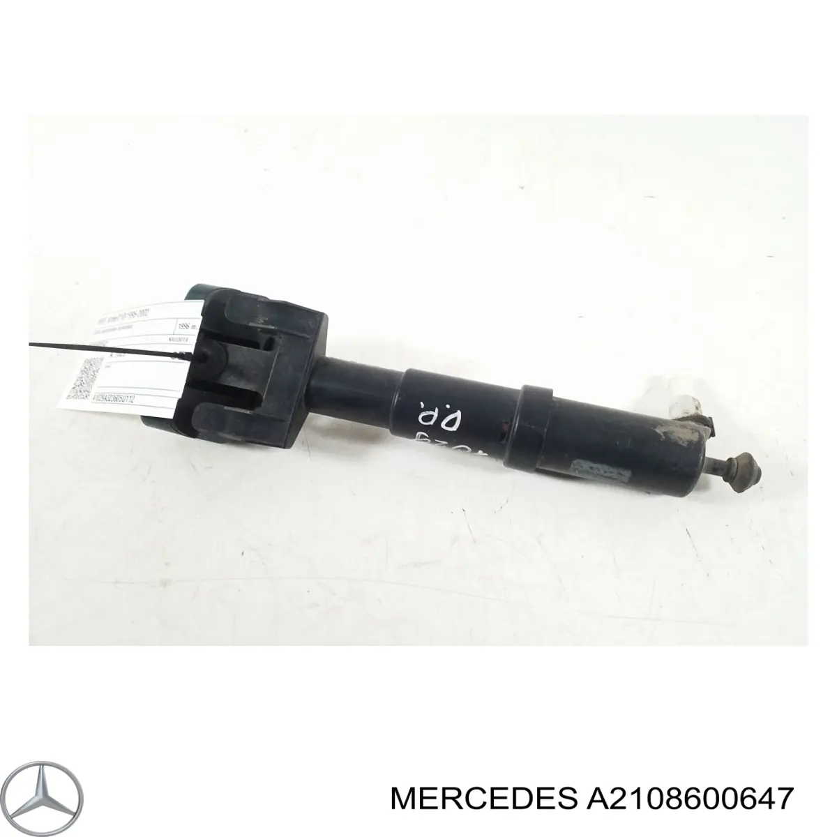 Форсунка омивача фари передньої, правої Mercedes A2108600647 ціна, від 19.00 USD