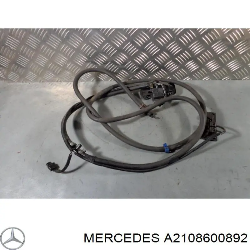 Шланг омивача лобового скла на Mercedes E-Class (S210)