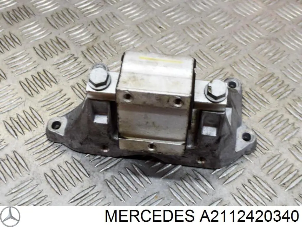 Кронштейн подушки коробки передач Mercedes A2112420340 ціна, від 8.01 USD