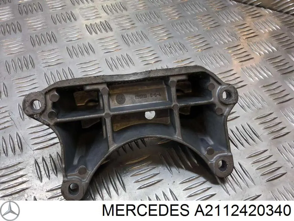 Купити A2112420340 Mercedes Кронштейн подушки КПП