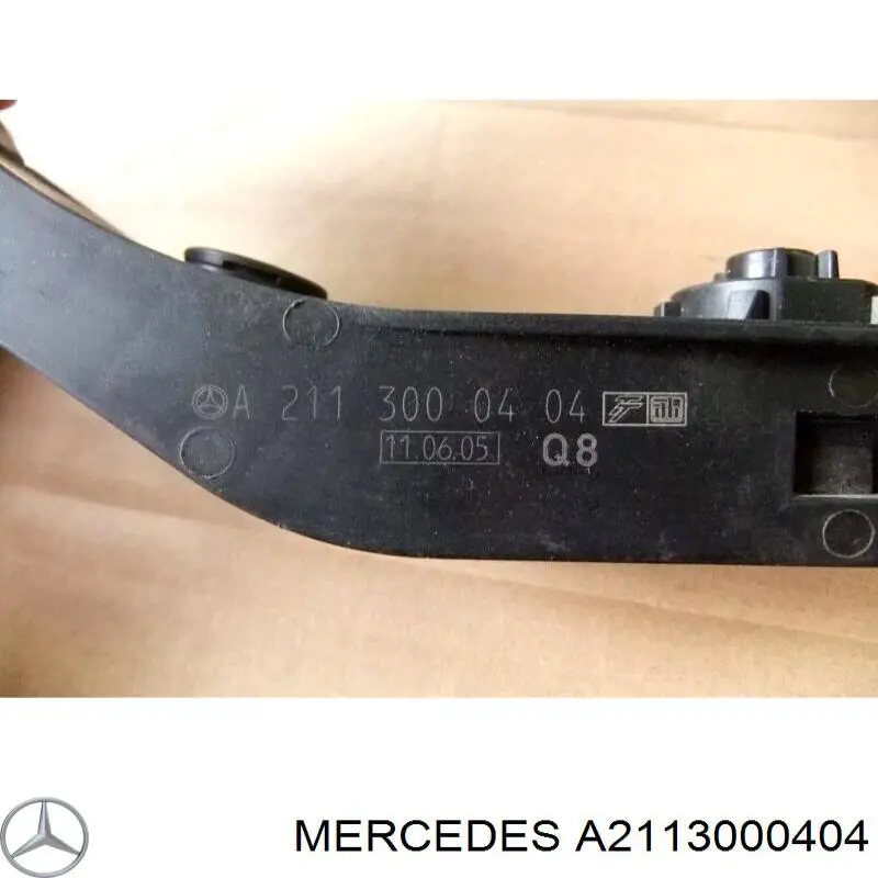 Підаль газу Mercedes A2113000404 ціна, від 27.55 USD