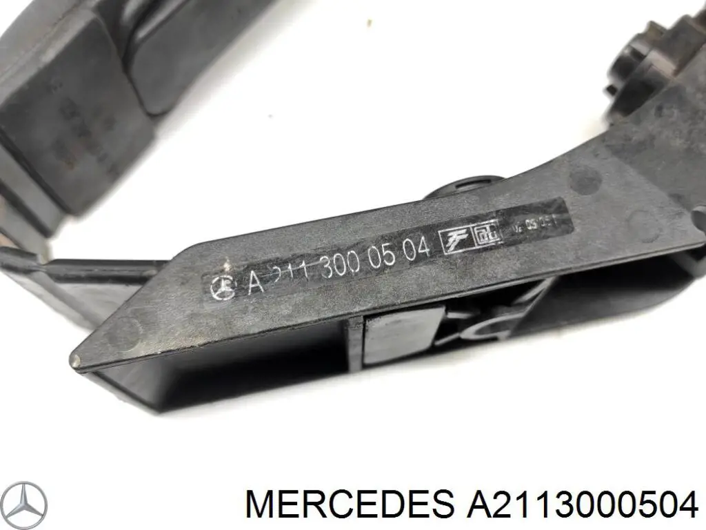 Підаль газу Mercedes A2113000504 ціна, від 19.00 USD