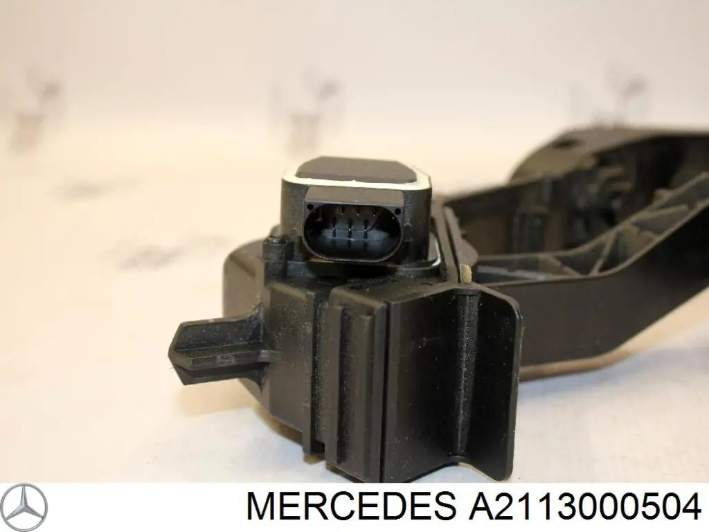 Купити A2113000504 Mercedes Педаль газу