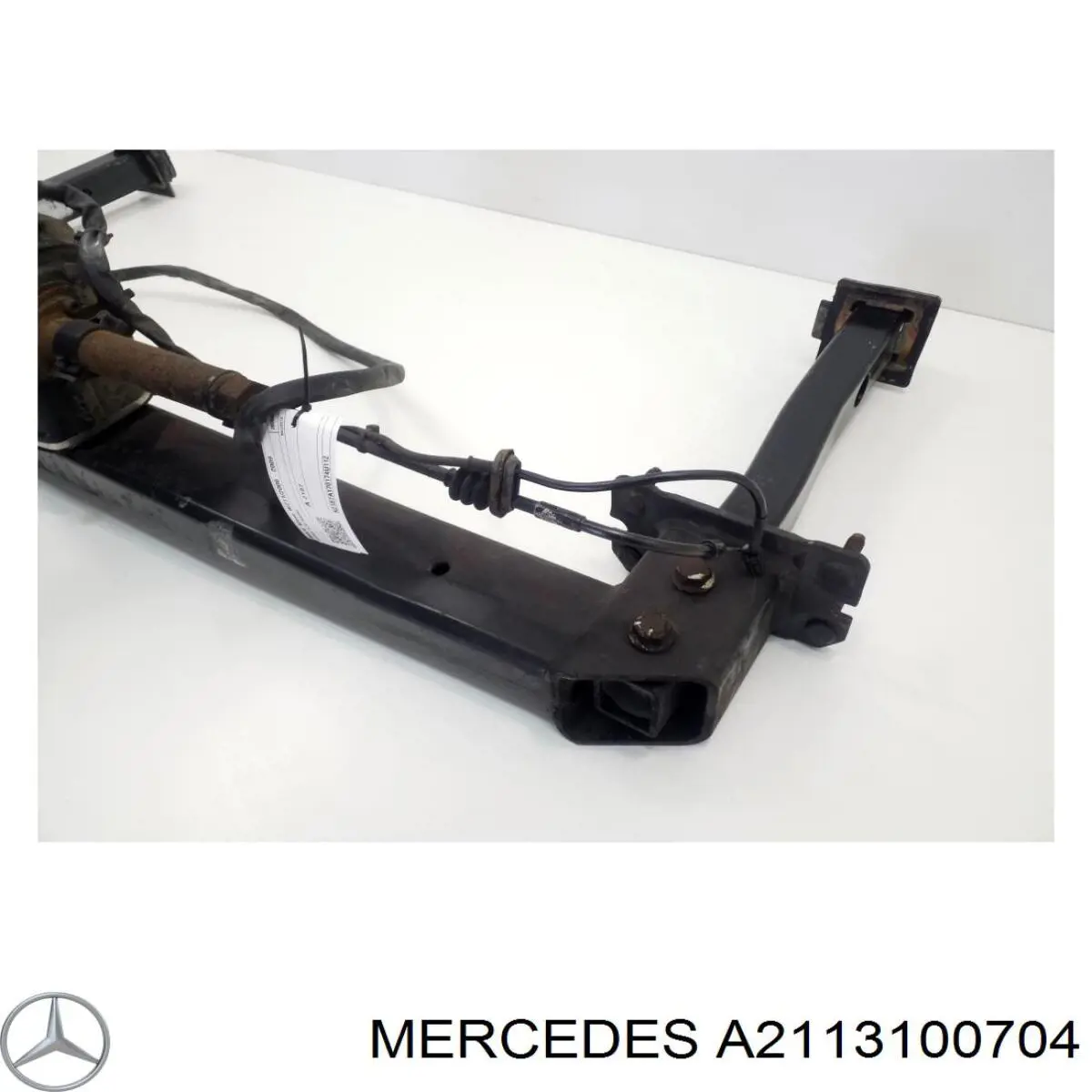 Траверс фаркопа Mercedes A2113100704 ціна, від 168.73 USD