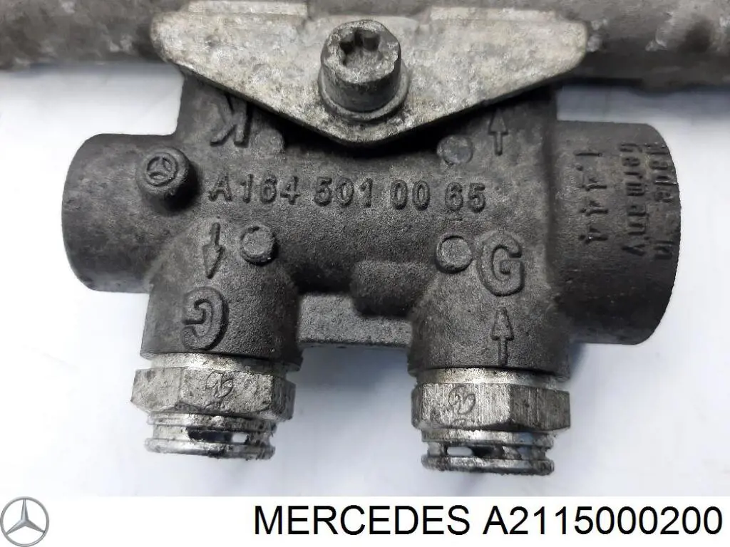 Купити A2115000200 Mercedes Радіатор охолодження, АКПП