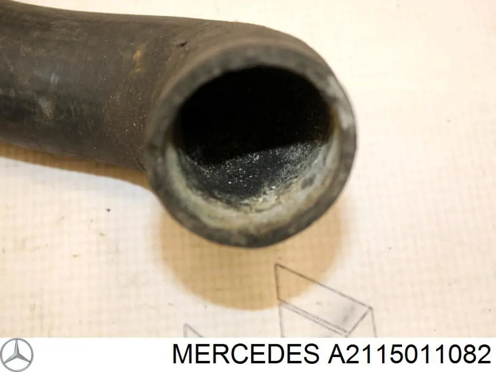 A2115011082 Mercedes шланг/патрубок радіатора охолодження, нижній