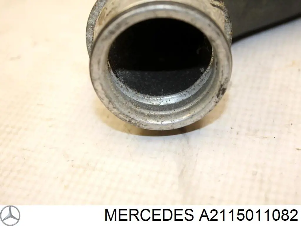 Шланг/патрубок радіатора охолодження, нижній Mercedes A2115011082 ціна, від 14.68 USD