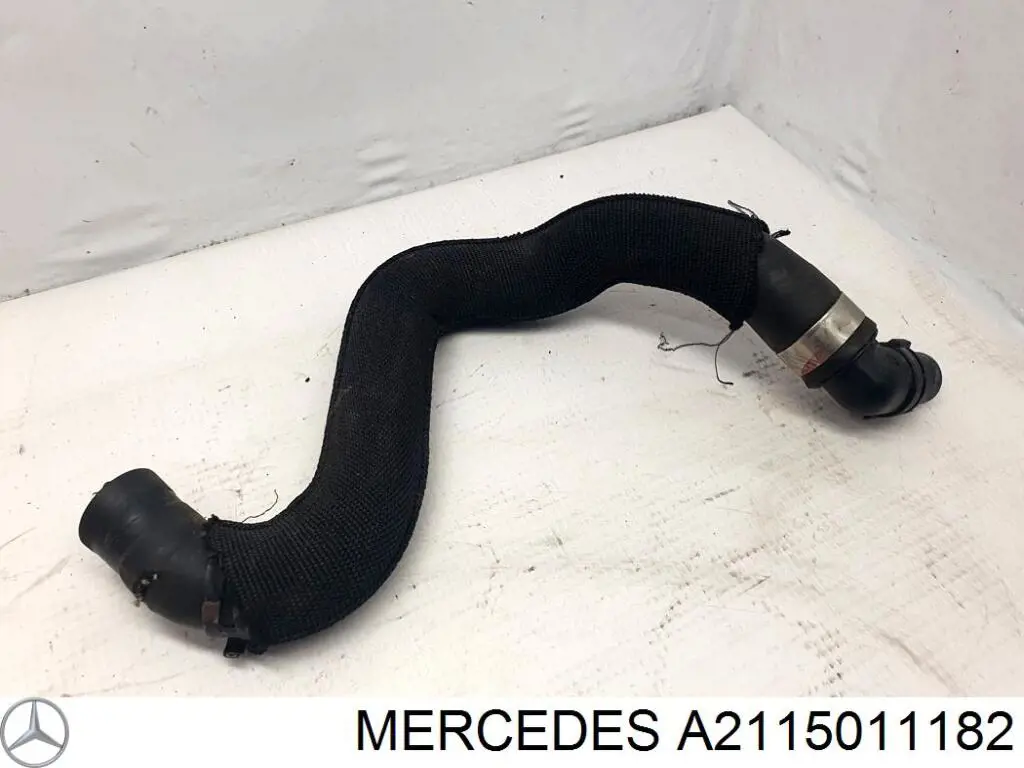 Купити A2115011182 Mercedes Шланг/патрубок радіатора охолодження, верхній