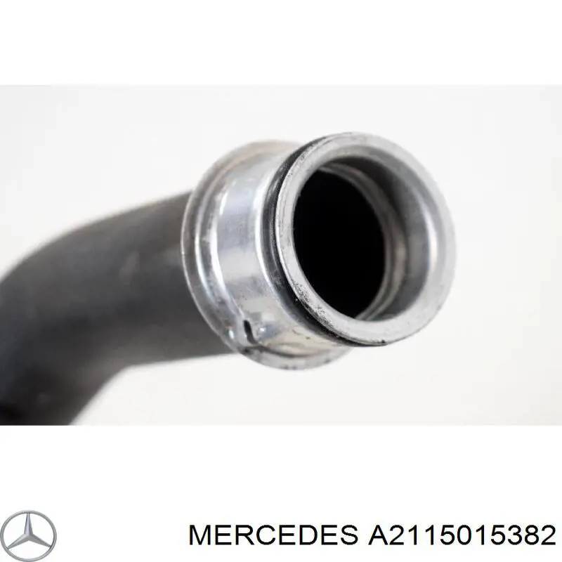 Патрубок системи охолодження Mercedes A2115015382