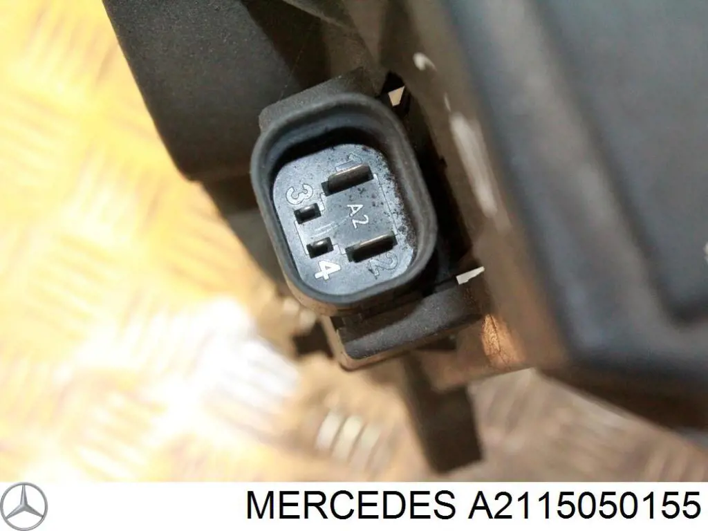 Купити A2115050155 Mercedes Дифузор вентилятора