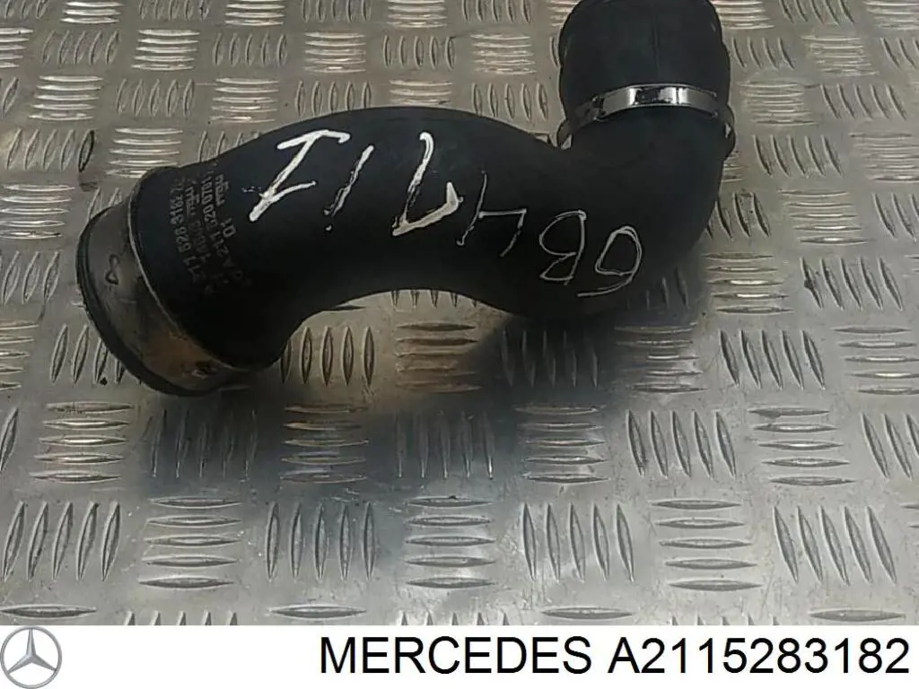 A2115283182 Mercedes шланг/патрубок інтеркулера, лівий