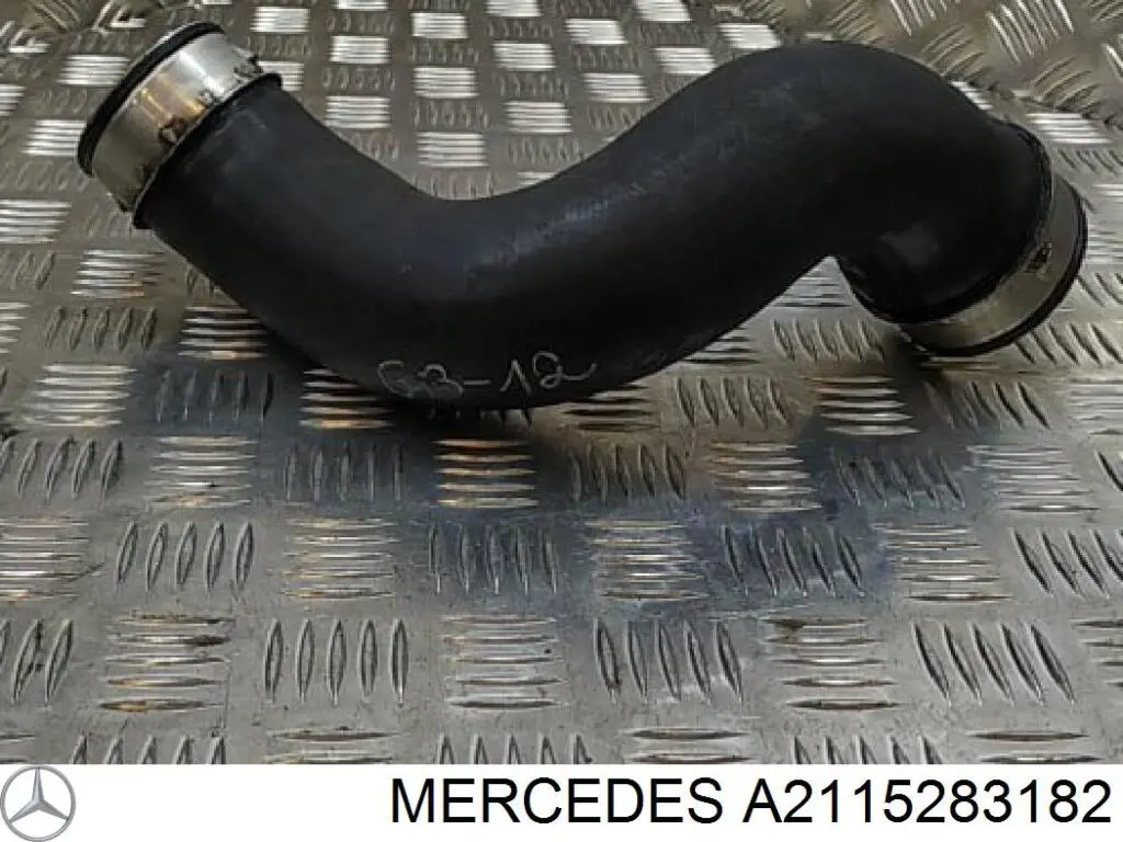Шланг/патрубок интеркуллера Mercedes A2115283182 ціна, від 22.02 USD