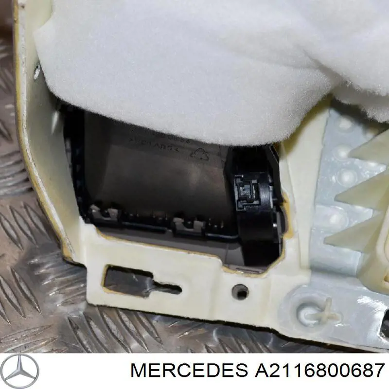A2116800687 Mercedes 