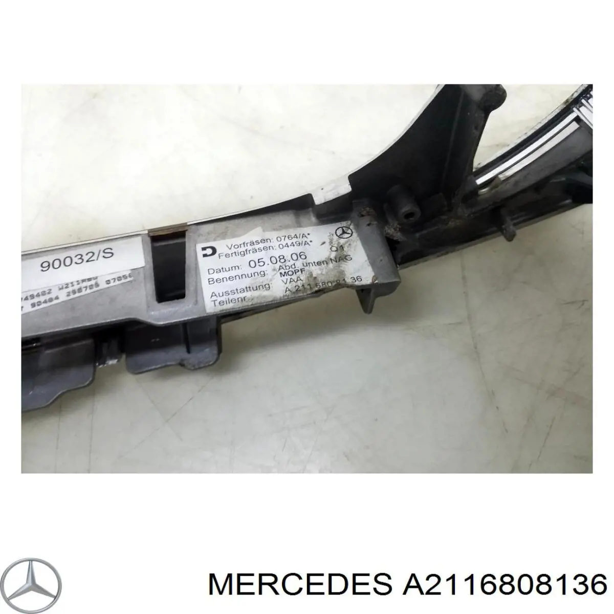  Mercedes A2116808136 ціна, від 31.67 USD