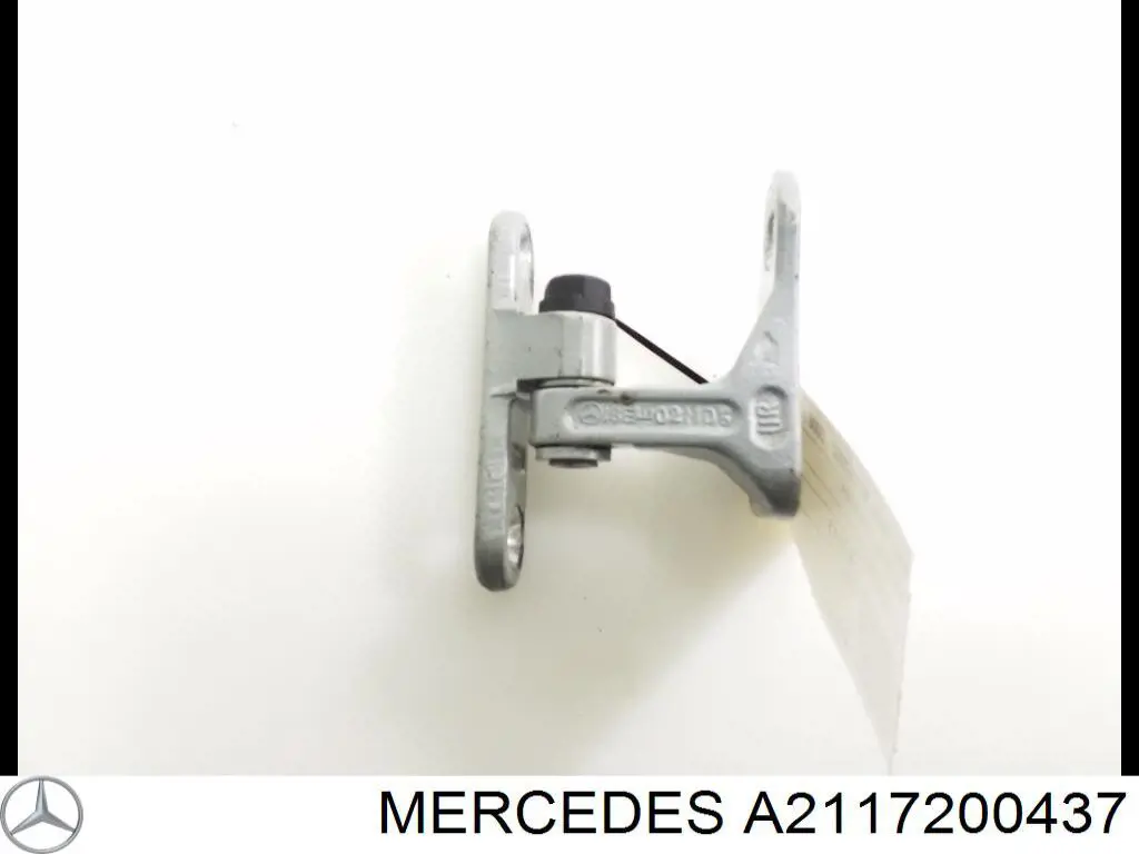 Купити A2117200437 Mercedes Петля передніх дверей, правих