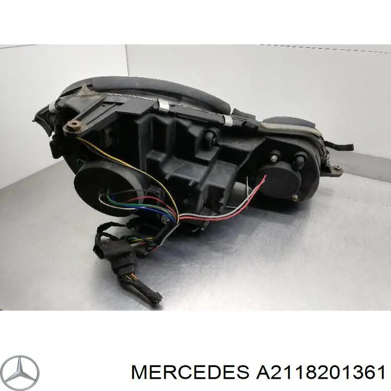 Купити A2118201361 Mercedes Основна фара в зборі ліва
