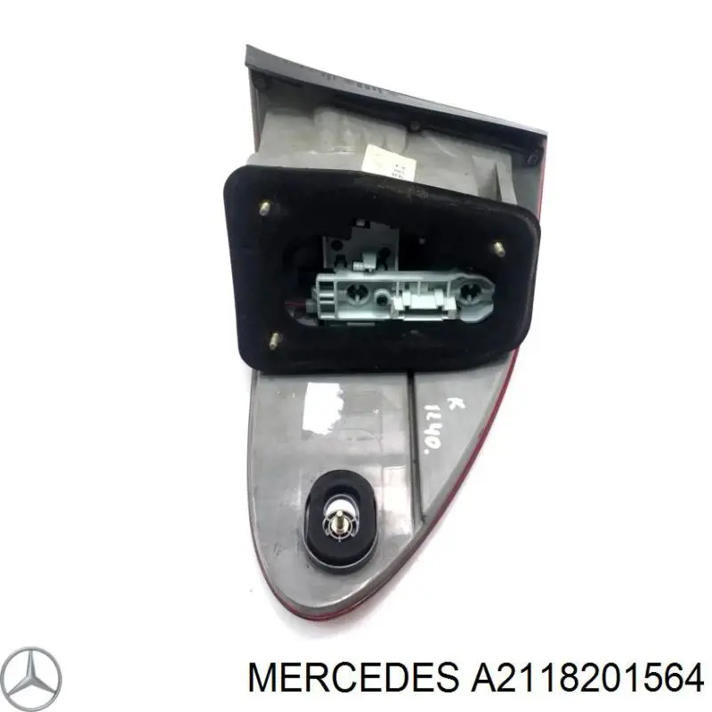 Задня ліва зовнішня фара Mercedes A2118201564 ціна, від 66.42 USD