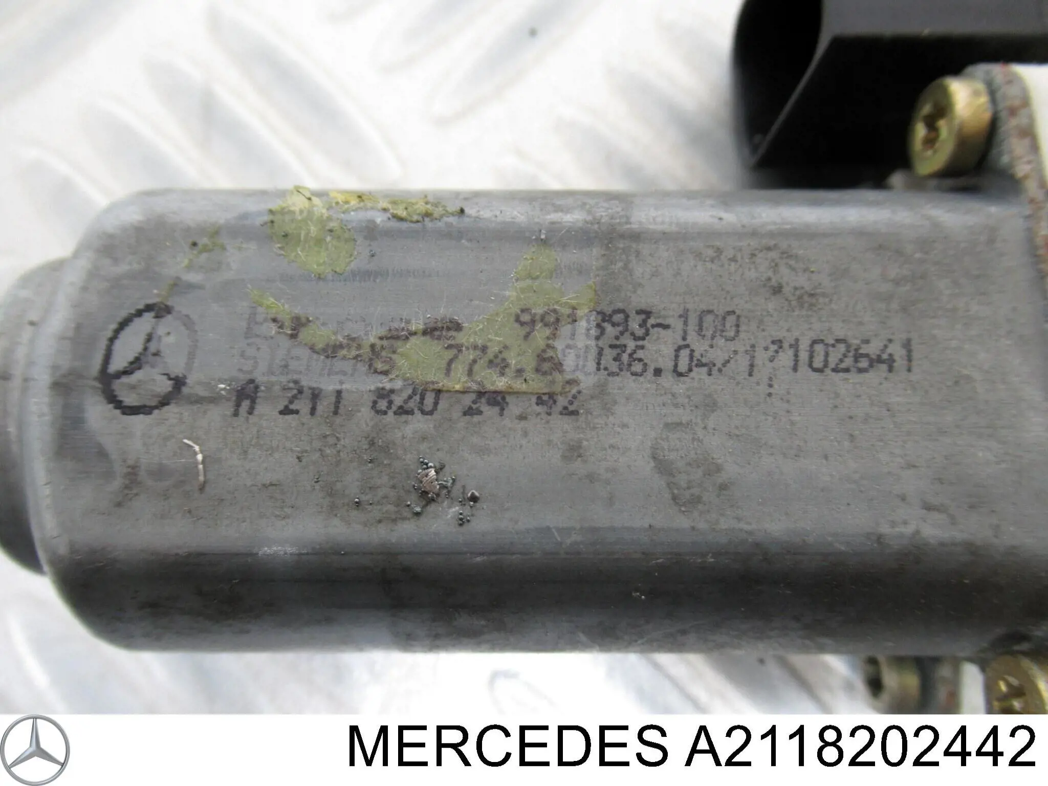 Мотор склопідйомника дверей задніх, правих Mercedes A2118202442 ціна, від 6.35 USD