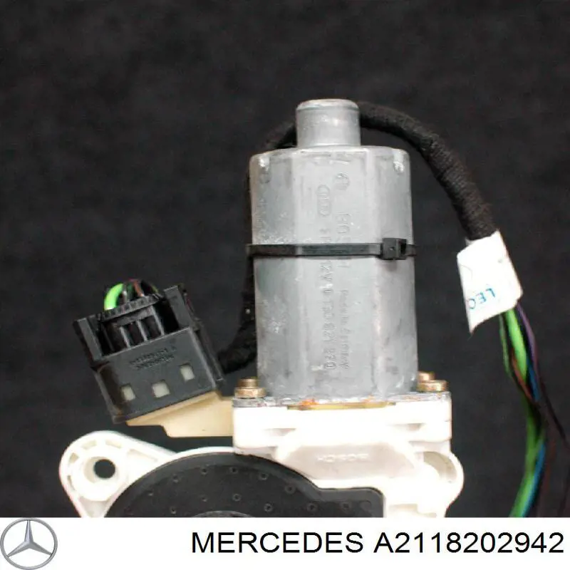 Купити A2118202942 Mercedes Двигун склопідіймача двері передньої, лівої